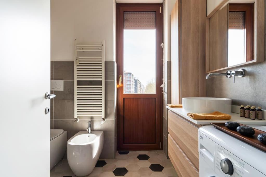 Schiavoni Flexyrent Wifi Apartamento Milão Exterior foto